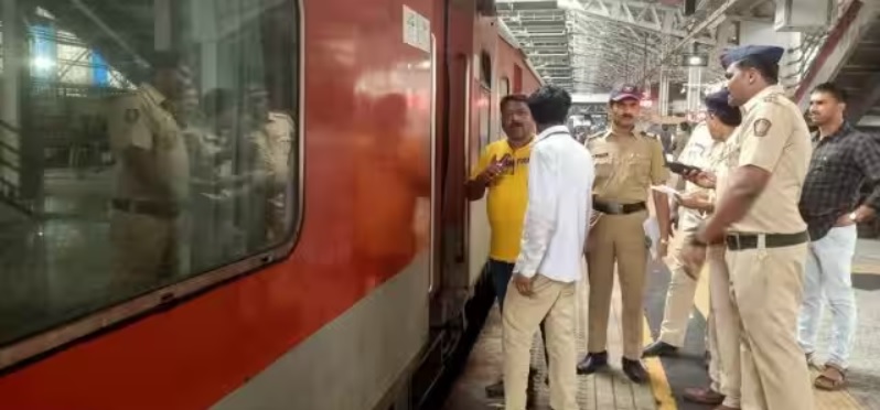 What is Railway Protection Force (RPF)? Blog Image